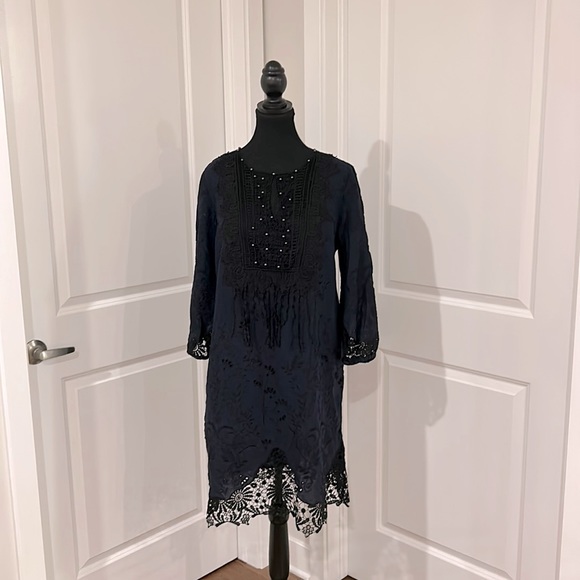 T Tahari Amanda Embroidered Dress NWOT - Picture 3 of 12